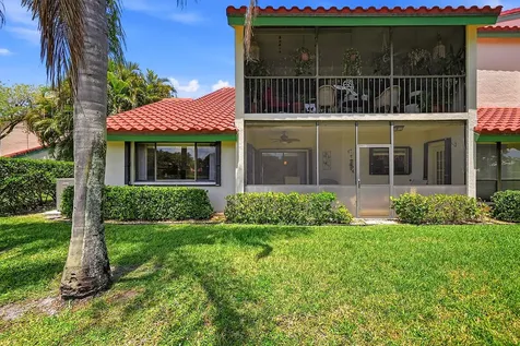22 Lexington Lane W Palm Beach Gardens FL 33418