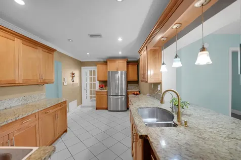 4400 NW 44th Terrace Tamarac FL 33319