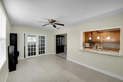 4400 NW 44th Terrace Tamarac FL 33319