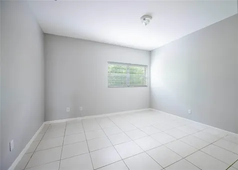 121 NW 36th Street Oakland Park FL 33309