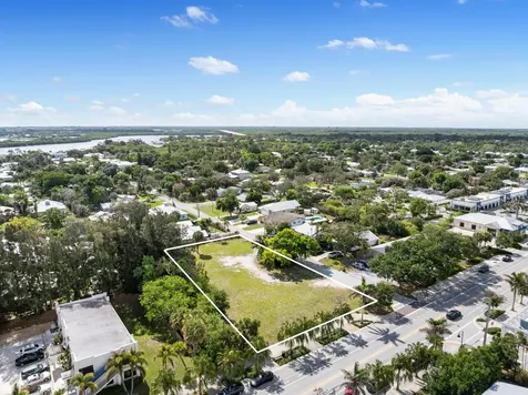 1183 SW 31st Street Palm City FL 34990