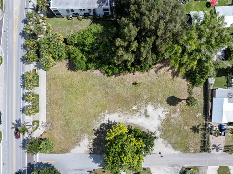 1183 SW 31st Street Palm City FL 34990