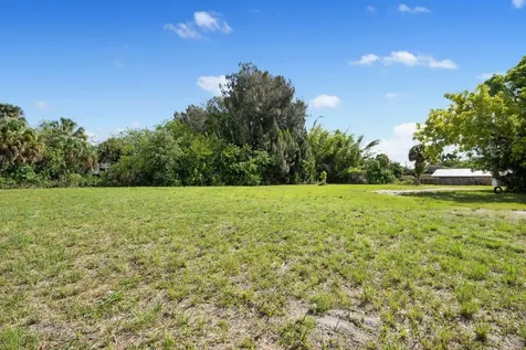 1183 SW 31st Street Palm City FL 34990