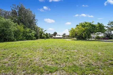 1183 SW 31st Street Palm City FL 34990