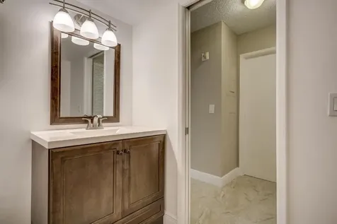 140 Yacht Club Way Hypoluxo FL 33462