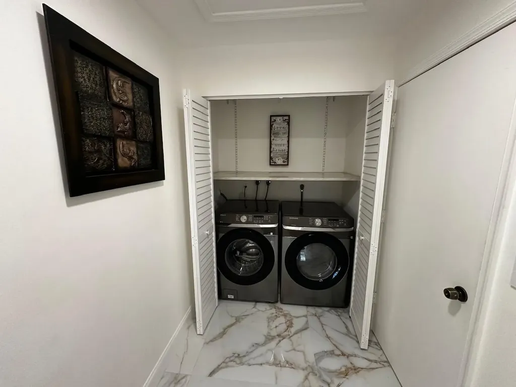 2173 Discovery Circle W Deerfield Beach FL 33442