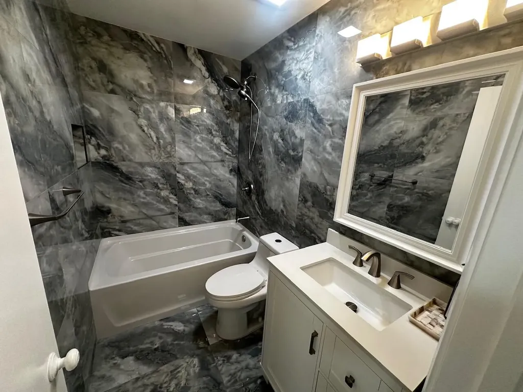 2173 Discovery Circle W Deerfield Beach FL 33442