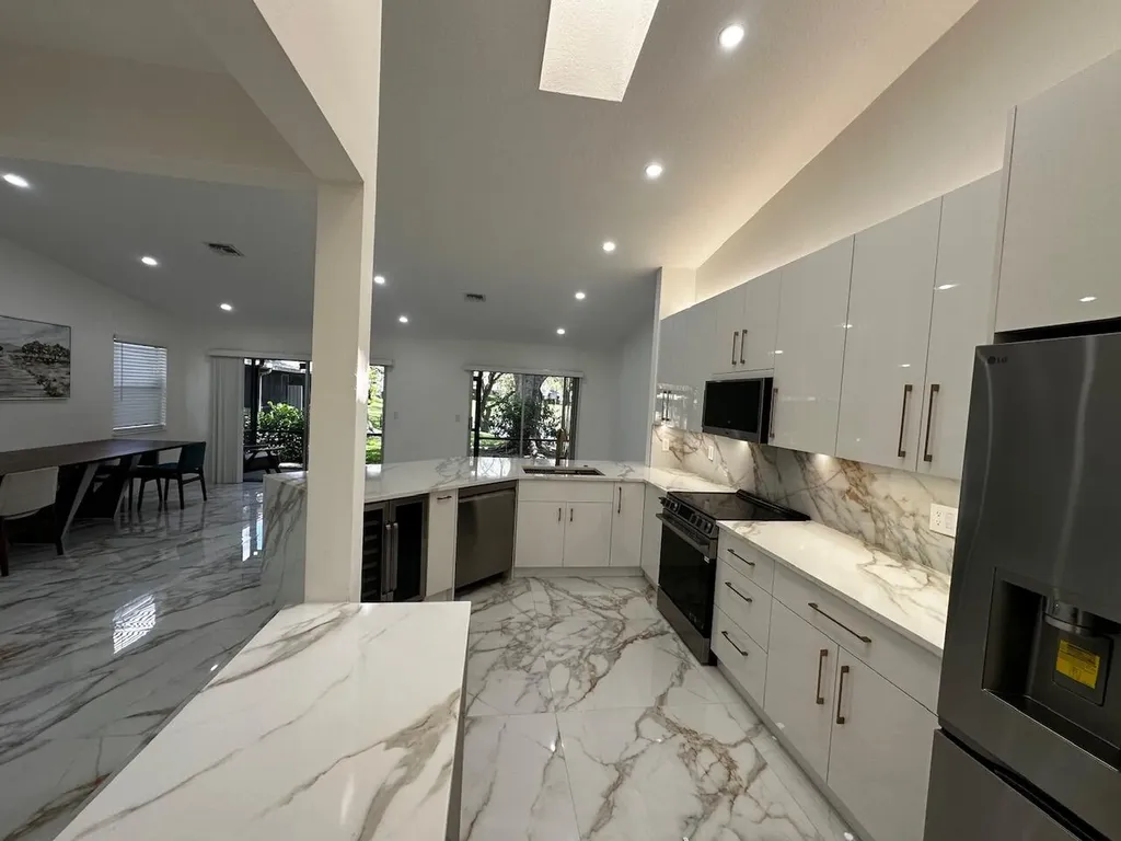 2173 Discovery Circle W Deerfield Beach FL 33442