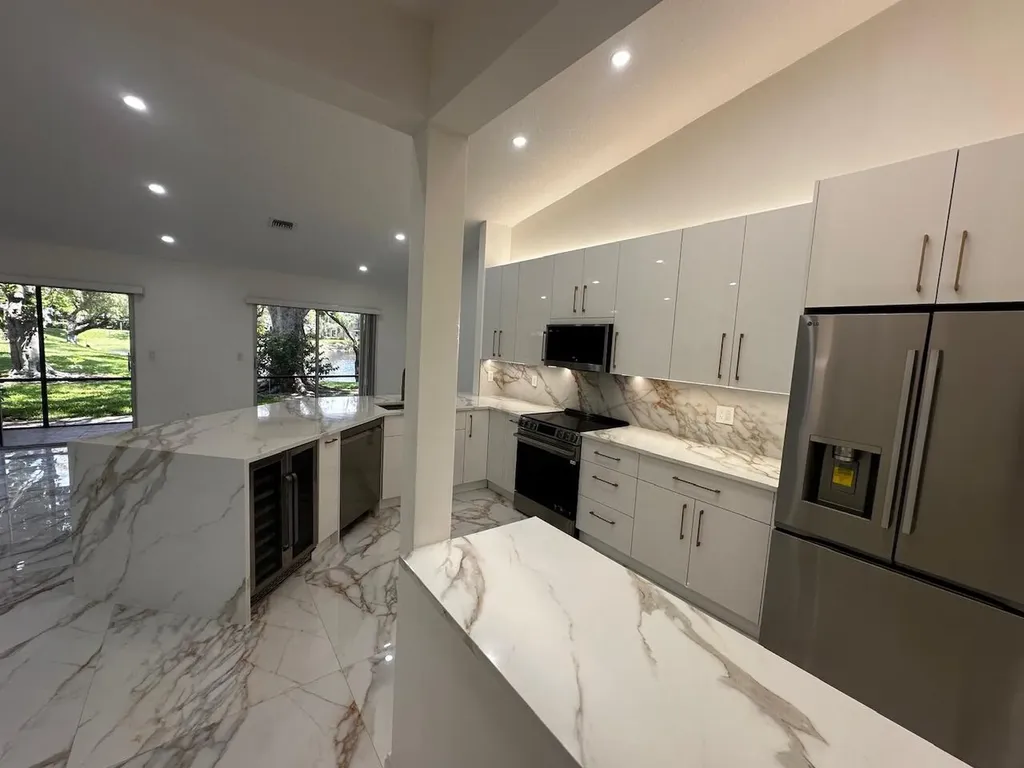 2173 Discovery Circle W Deerfield Beach FL 33442