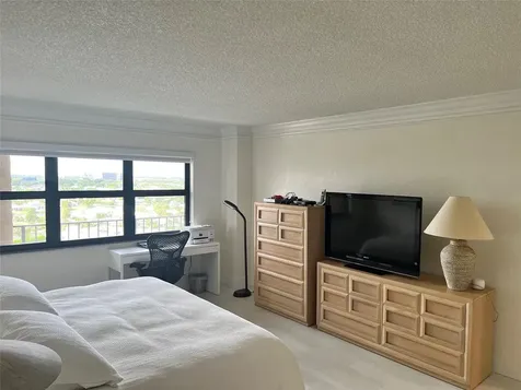 4900 N Ocean Boulevard Lauderdale By The Sea FL 33308