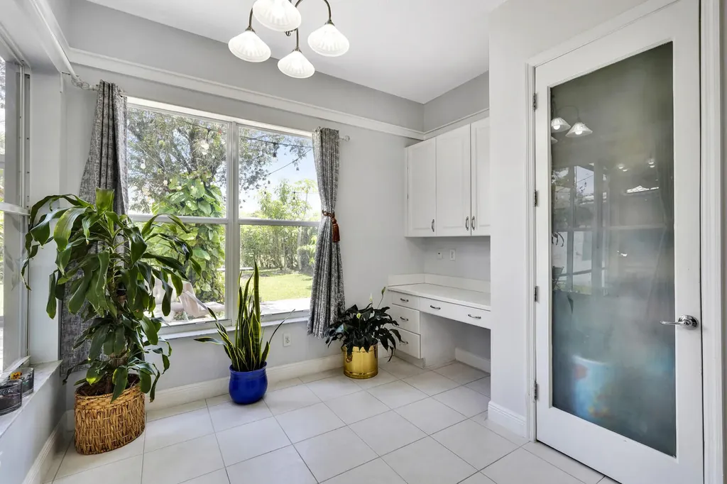 19084 Skyridge Circle Boca Raton FL 33498
