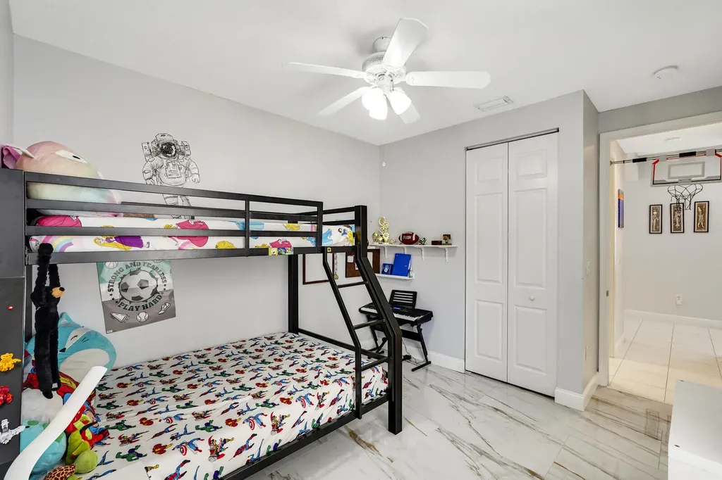 19084 Skyridge Circle Boca Raton FL 33498