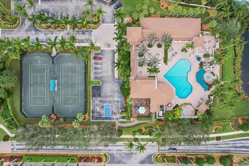 19084 Skyridge Circle Boca Raton FL 33498