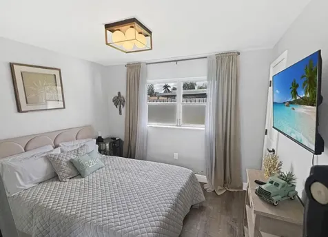100 SW 17th Street Pompano Beach FL 33060