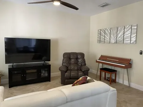 552 NW 39th Circle N Boca Raton FL 33431