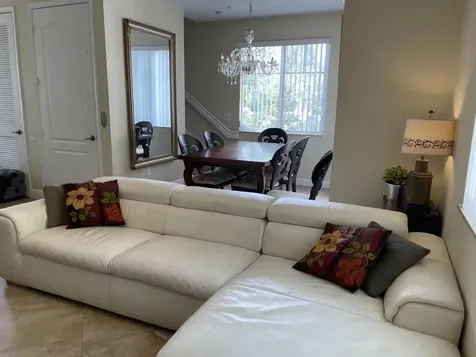 552 NW 39th Circle N Boca Raton FL 33431