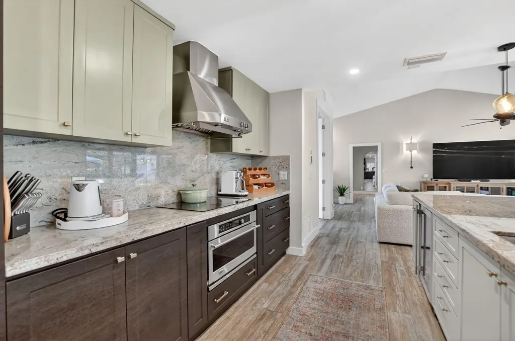 10221 Harbourtown Court Boca Raton FL 33498