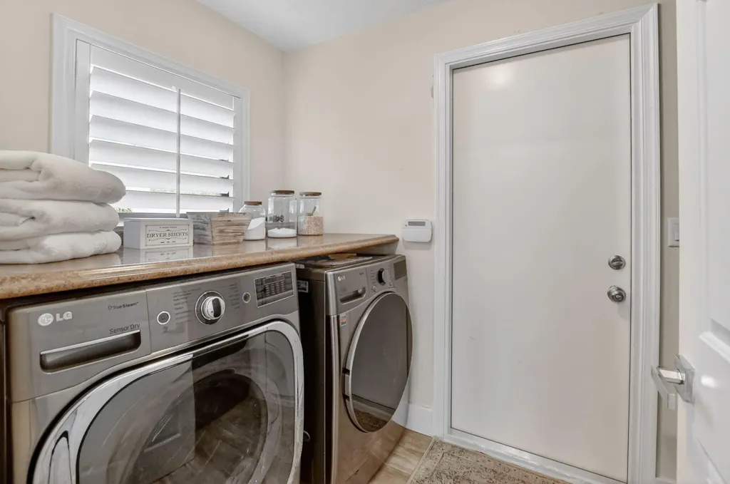 10221 Harbourtown Court Boca Raton FL 33498