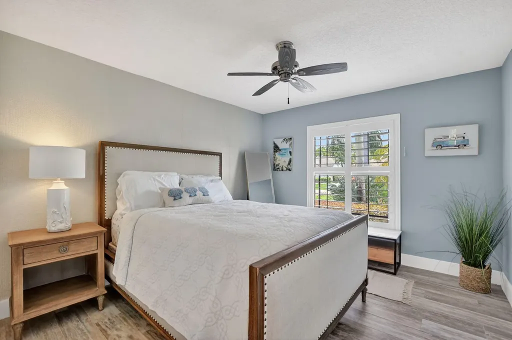 10221 Harbourtown Court Boca Raton FL 33498