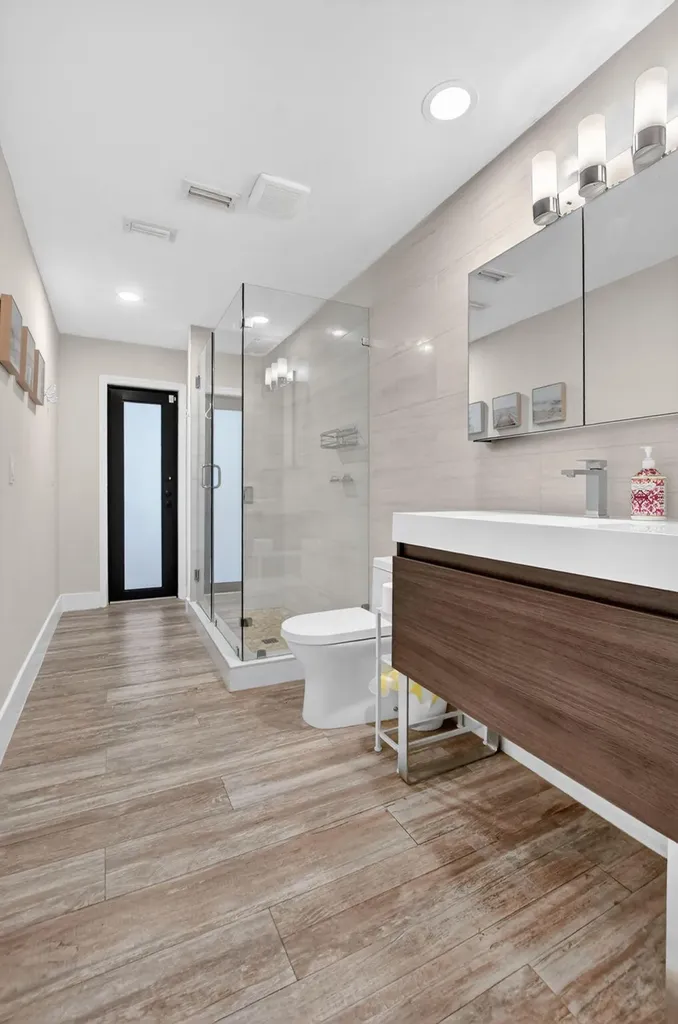 10221 Harbourtown Court Boca Raton FL 33498