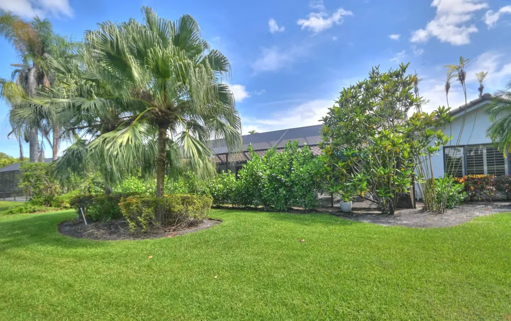 10221 Harbourtown Court Boca Raton FL 33498