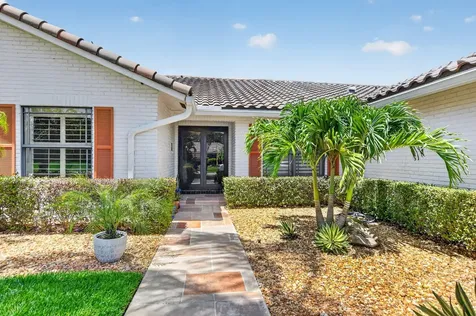 10221 Harbourtown Court Boca Raton FL 33498
