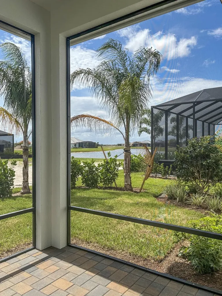 14196 SW Pinnacle Court Port St Lucie FL 34987