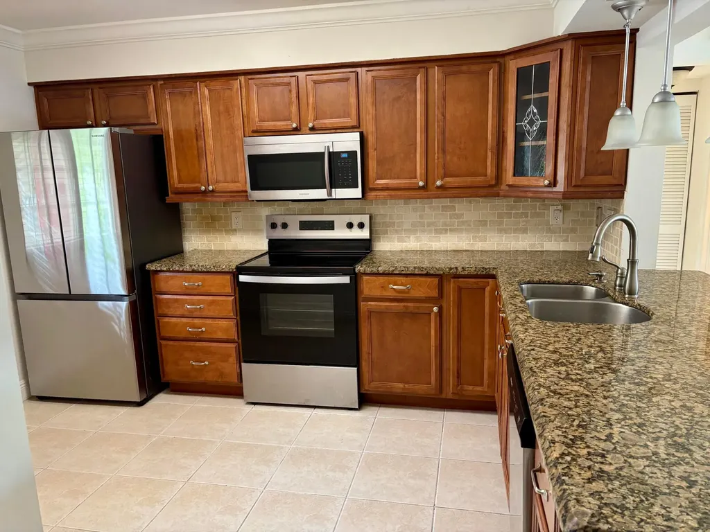 4040 Crystal Lake Drive Pompano Beach FL 33064