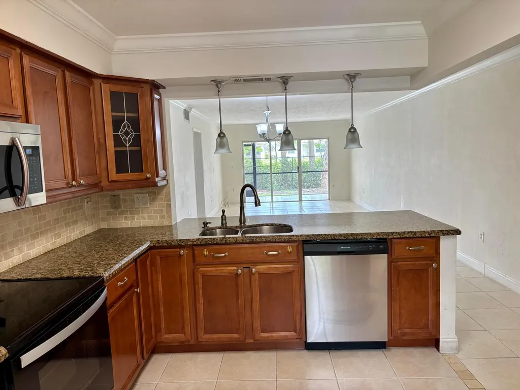 4040 Crystal Lake Drive Pompano Beach FL 33064