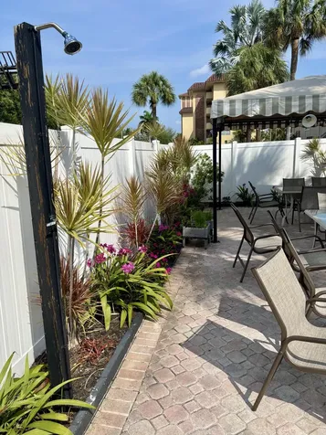 4040 Crystal Lake Drive Pompano Beach FL 33064