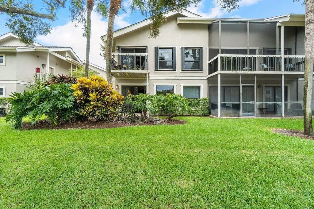 11863 Wimbledon Circle Wellington FL 33414