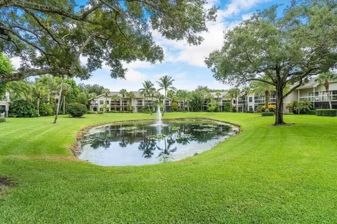 11863 Wimbledon Circle Wellington FL 33414