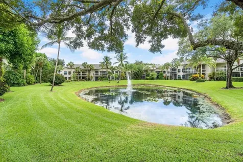 11863 Wimbledon Circle Wellington FL 33414