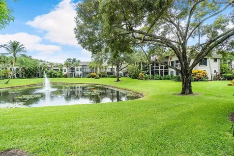 11863 Wimbledon Circle Wellington FL 33414