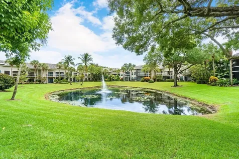 11863 Wimbledon Circle Wellington FL 33414