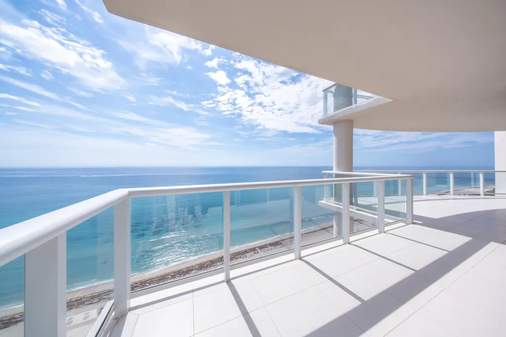 2700 N Ocean Drive Riviera Beach FL 33404