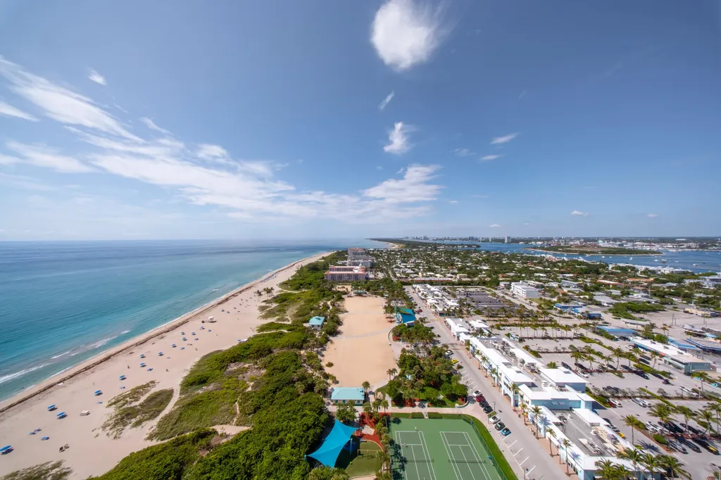 2700 N Ocean Drive Riviera Beach FL 33404