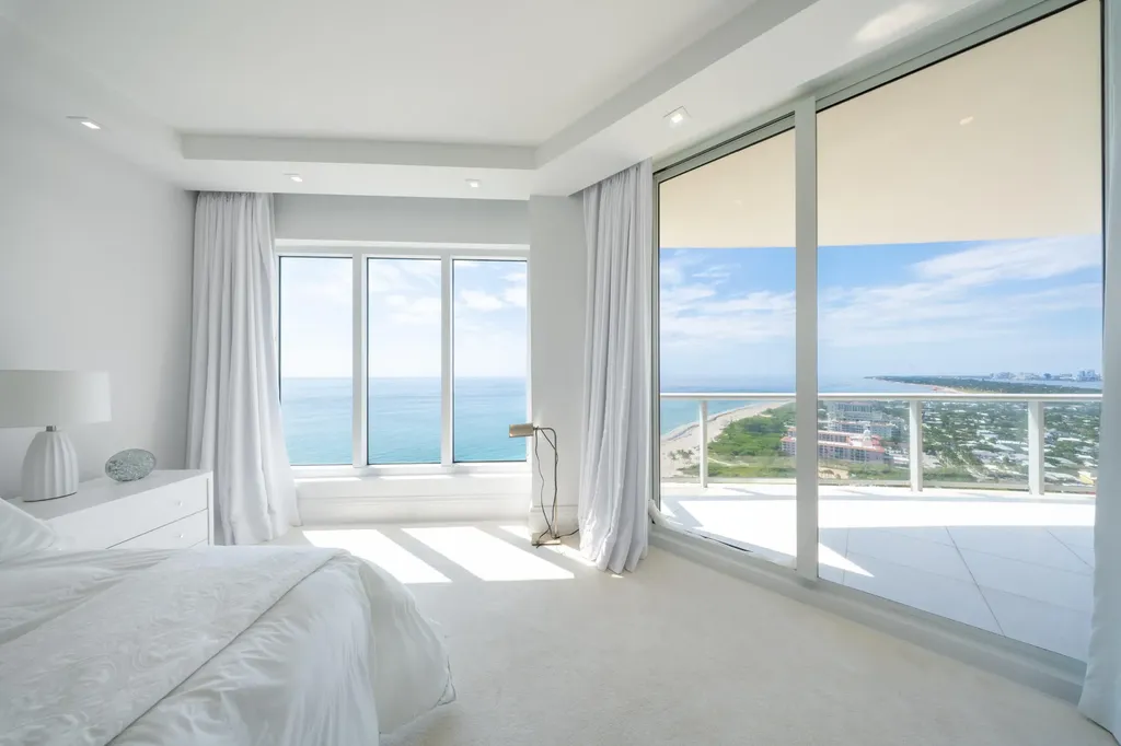 2700 N Ocean Drive Riviera Beach FL 33404