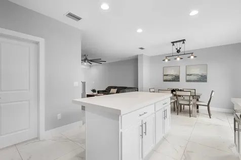 4455 E Aqua Bella Lane Dania Beach FL 33312