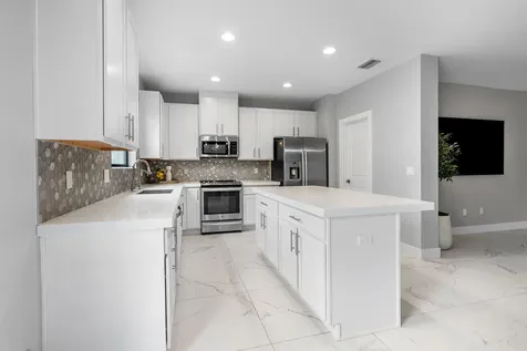 4455 E Aqua Bella Lane Dania Beach FL 33312