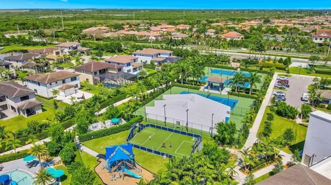 10555 Waves Way Parkland FL 33076