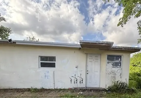 2451 NW 95th Terrace Miami FL 33147