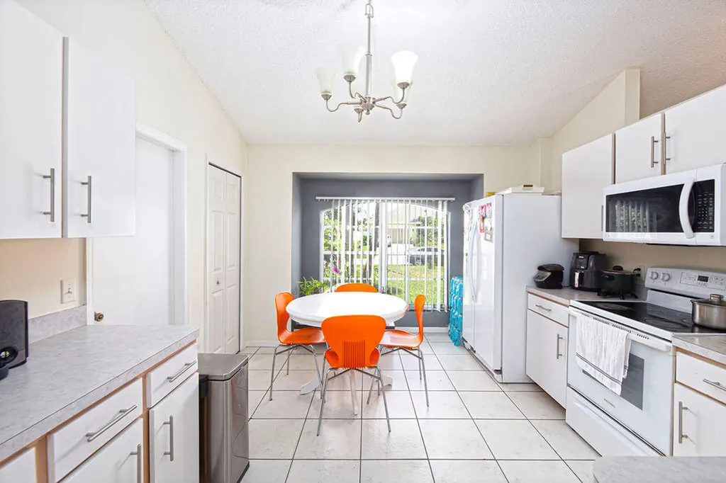 1634 SW Duclair Avenue Port St Lucie FL 34953