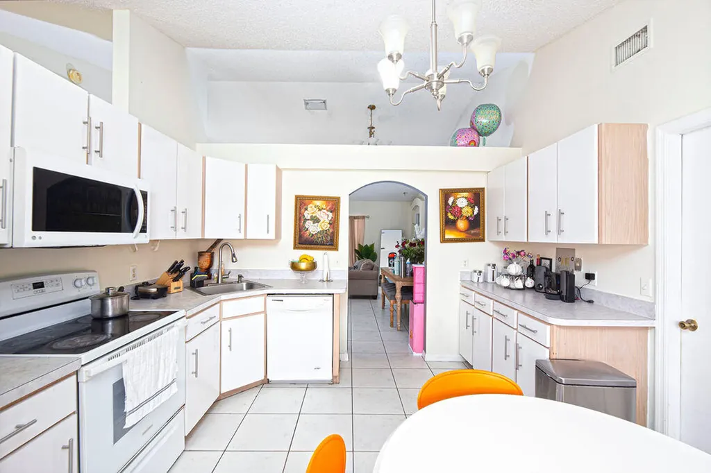 1634 SW Duclair Avenue Port St Lucie FL 34953