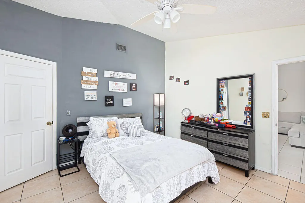 1634 SW Duclair Avenue Port St Lucie FL 34953