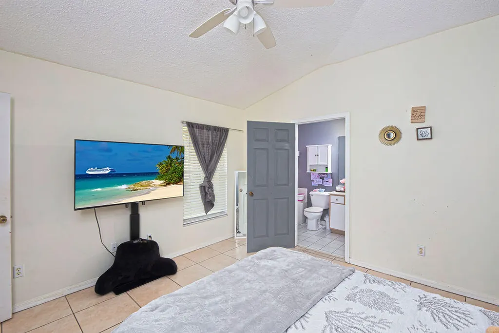 1634 SW Duclair Avenue Port St Lucie FL 34953