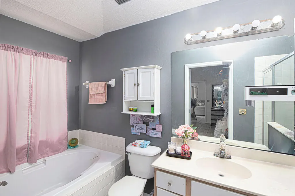 1634 SW Duclair Avenue Port St Lucie FL 34953
