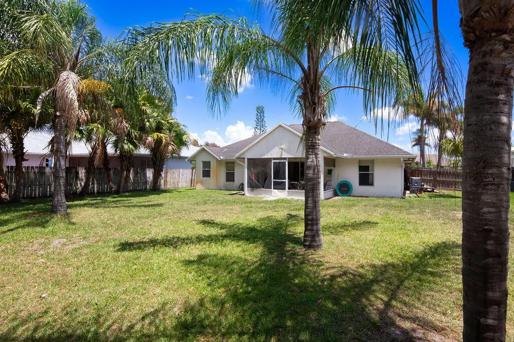 1634 SW Duclair Avenue Port St Lucie FL 34953