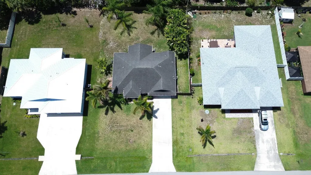 1634 SW Duclair Avenue Port St Lucie FL 34953