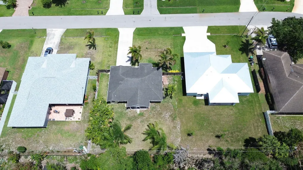 1634 SW Duclair Avenue Port St Lucie FL 34953